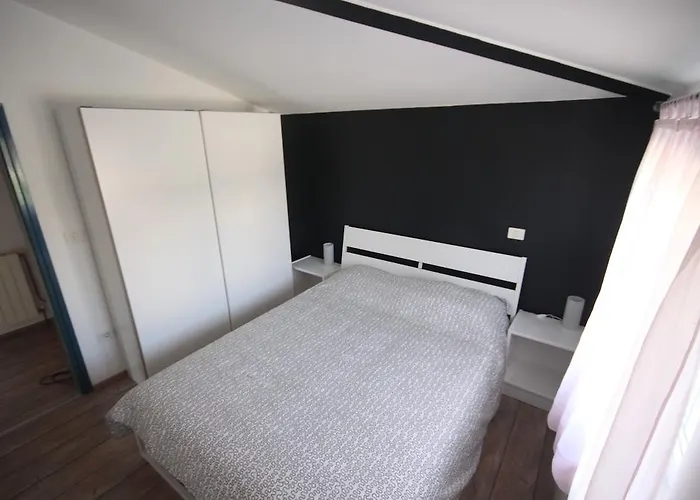 House Veli Vrh * Πούλα