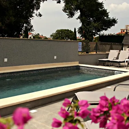 Holiday House Veli Vrh *